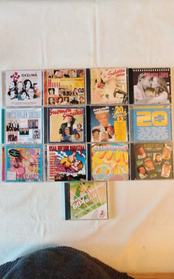 Suomalaisia kokoelma CD-levyjä 1980-2000 luvuilta