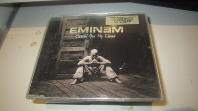 Eminem – Cleanin' Out My Closet