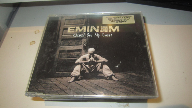 Eminem – Cleanin' Out My Closet