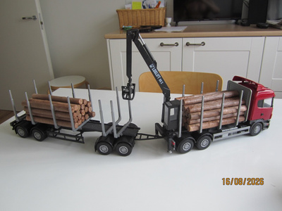 Tukkirekka perävaunulla Scania R 580 Highline + Loglift 96 S