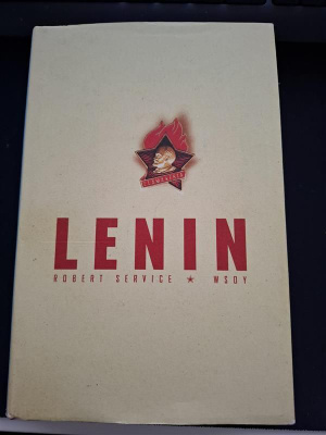 Robert Service: Lenin