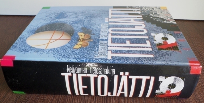 Nelivärinen Tietosanakirja Tietojätti