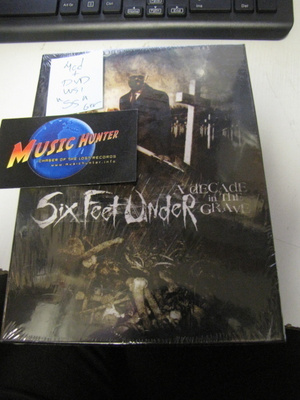 SIX FEET UNDER DECADE IN THE GRAVE 4CD+DVD BOX SET UUSI