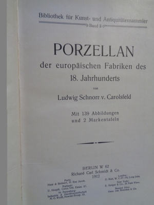 Porzellan + Porcelain +Faience + Ornament