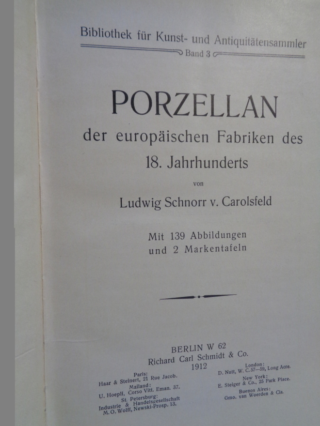 Porzellan + Porcelain +Faience + Ornament