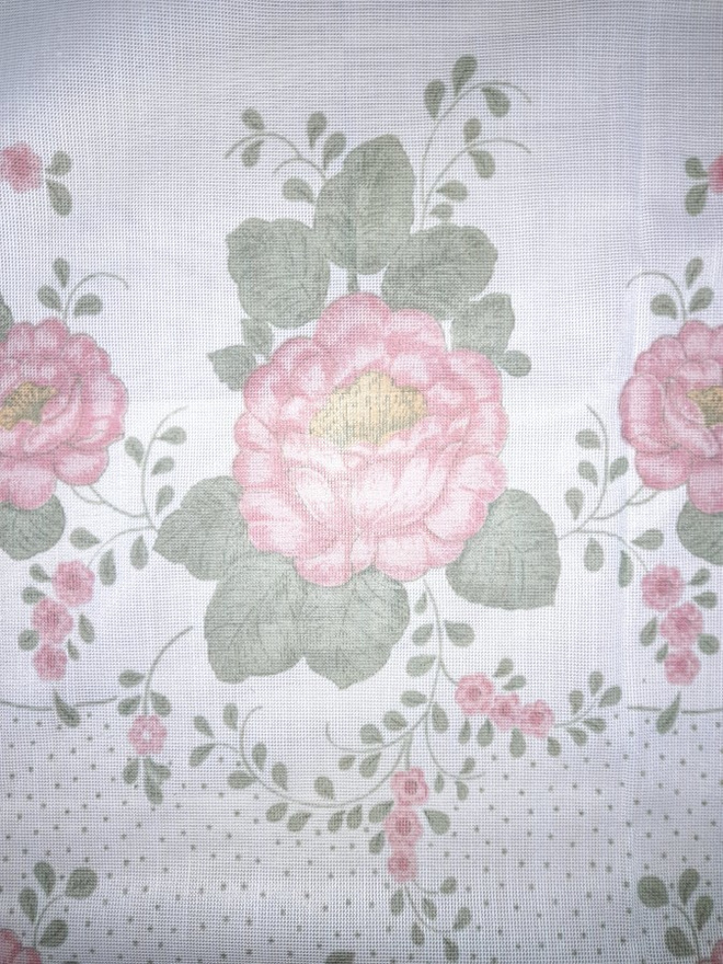 Värikäs Kukkakuvio  verhokappa 408x76cm