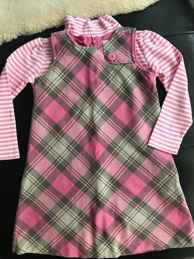 Tyttöjen mekko ja paita, koko 104