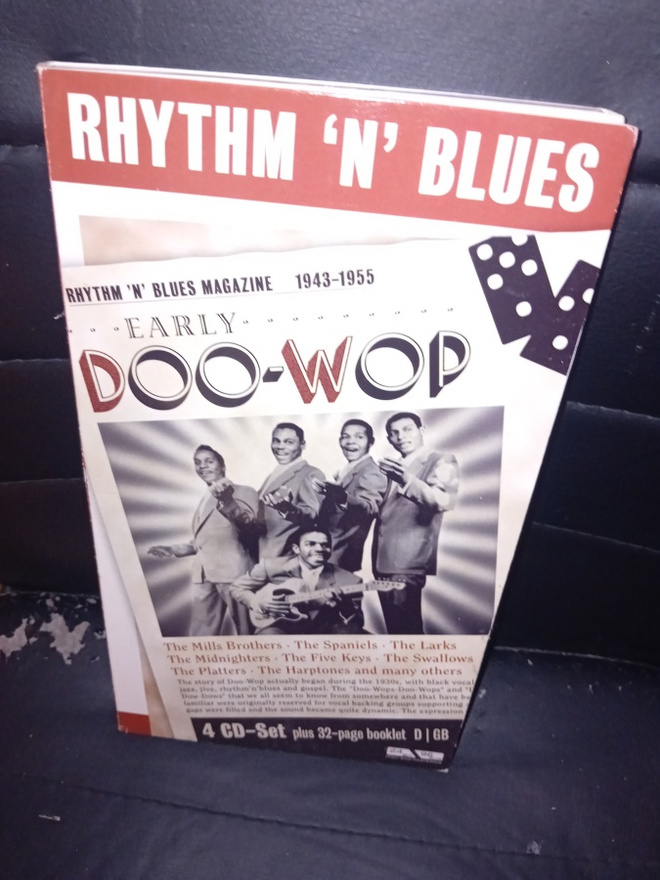4cd EARLY DOO-WOP ( SIS POSTIKULU )