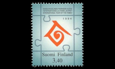 1263 ** Perheen vuosi (1994)