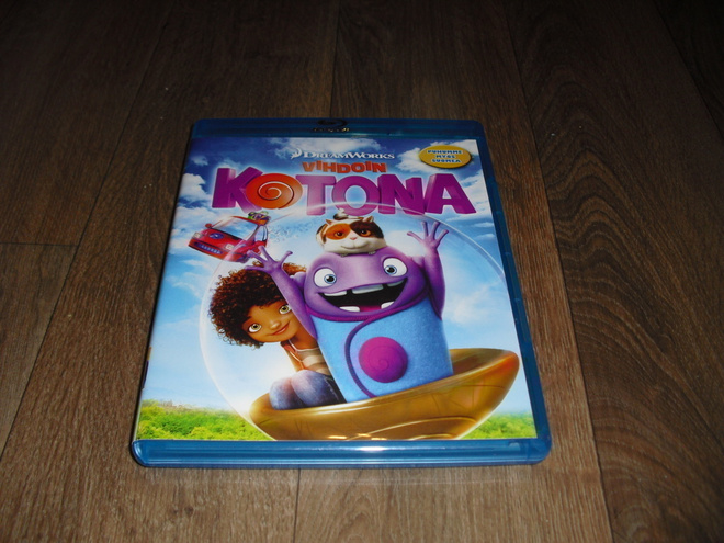VIHDOIN KOTONA (FI+SWE-PUHE) BLU-RAY***