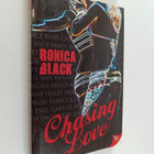 Ronica Black : Chasing Love - pikkukuva 1