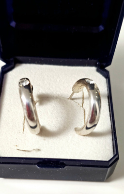 Minimalist Silver Tone Hoop Earrings with Crystal Rhinestone