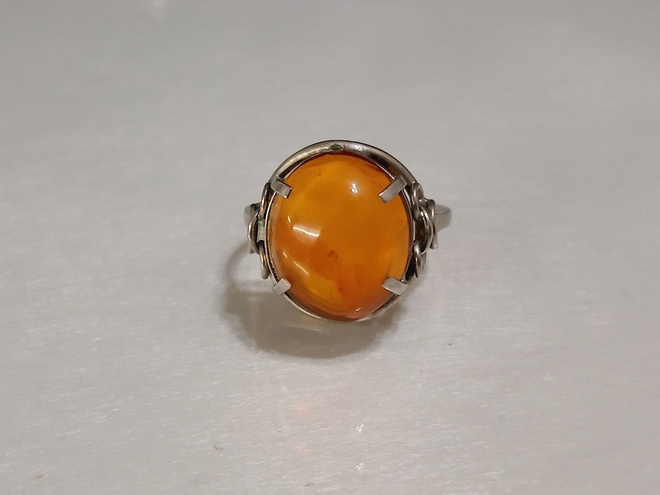 Vintage Hopea Meripihka sormus baltic amber