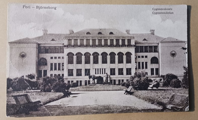 Pori, Cygnaeuskoulu, Äestäjä-veistos, mv pk, p. 1931