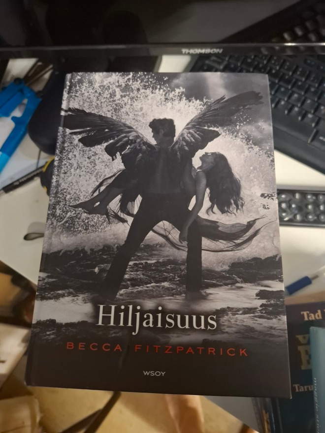 Becca Fitzpatrick  Hiljaisuus