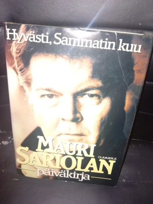 SARIOLA : HYVÄSTI SAMMATIN Kuu ( SIS POSTIKULU)
