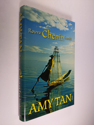 Amy Tan : Rouva Chenin henki = Saving fish from drowning