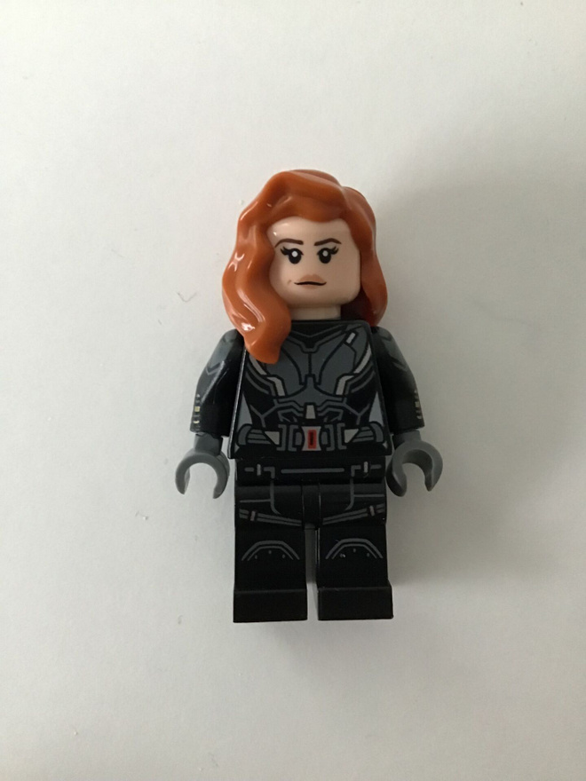 Lego minifiguuri - Avengers, Black Widow - Black Jumpsuit