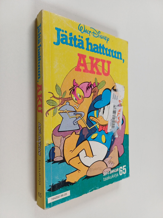 Walt Disney : Jäitä hattuun, Aku
