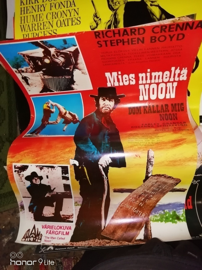 Elokuvajuliste Mies nimeltä noon