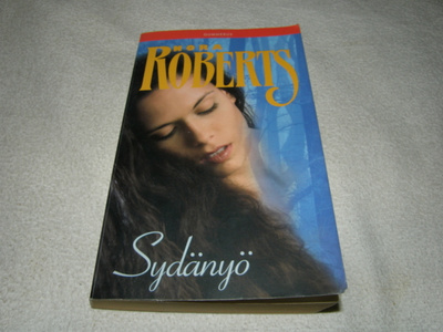 Nora Roberts Sydänyö -pok