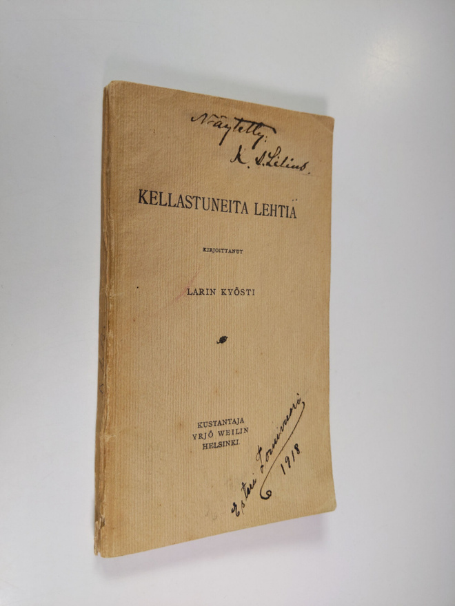 Larin-Kyösti : Kellastuneita lehtiä