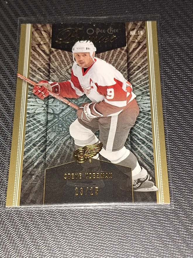 2009-10 0-Pee-Chee Premier GOLD #53 Steve Yzerman /25