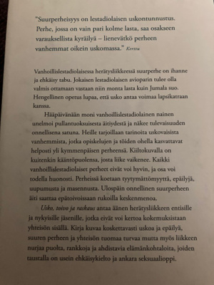 VANHOILLIS-LESTADIOLAISTA PERHE-ELÄMÄÄ