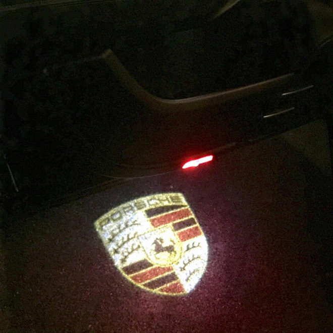 Porsche Cayenne (9PA) logolliset ovivalot — logo