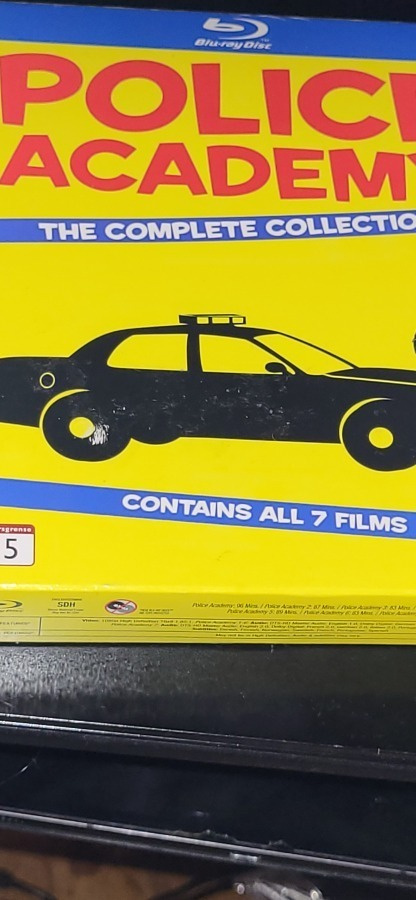 Poliisiopisto koko sarja Blu-Ray