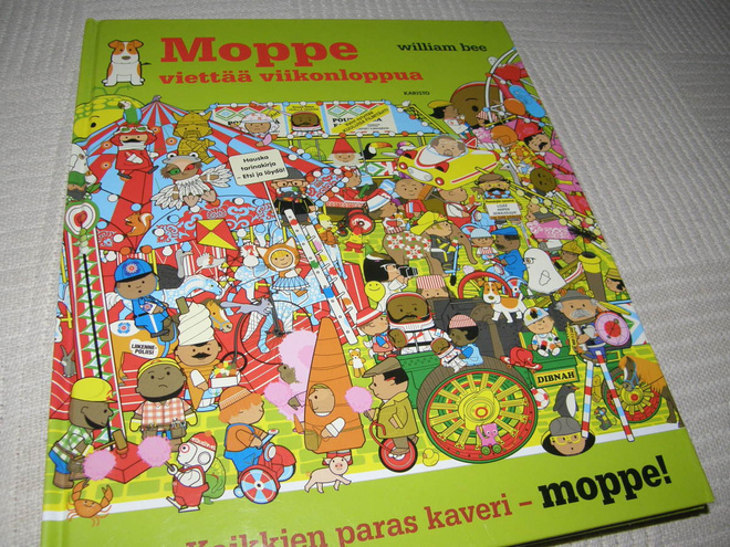 William Bee Moppe viettää viikonloppua