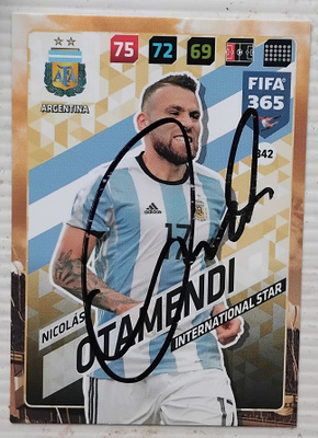 Nicolas Otamendi Argentiina signed