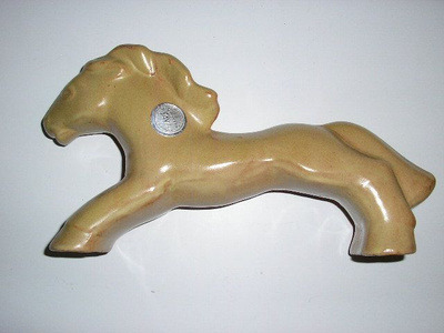 Kupittaan savi isompi hevonen beige