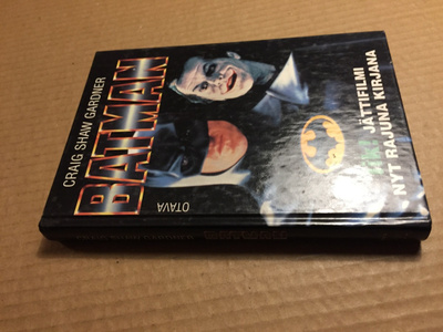 GARDNER BATMAN JÄTTIFILMI KIRJANA HYVÄ
