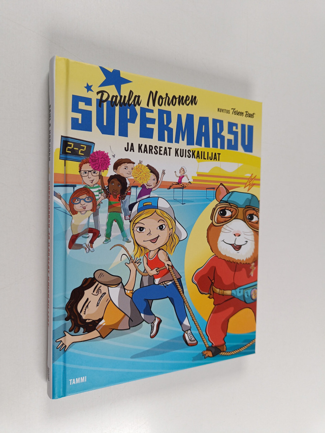 Paula Noronen : Supermarsu ja karseat kuiskailijat