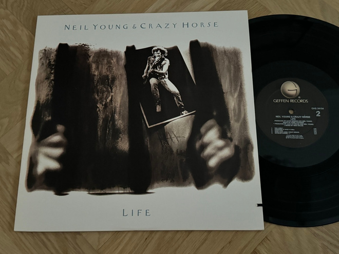 Neil Young & Crazy Horse – Life (LP)