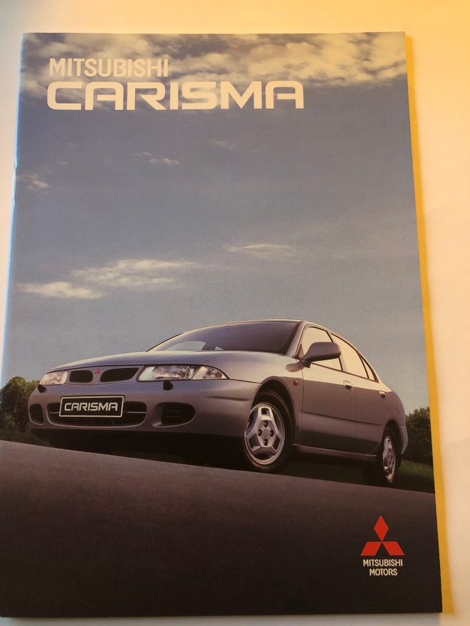 Myyntiesite - Mitsubishi Carisma - 9/1995