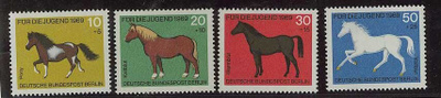 Berlin Mi 326-9 +