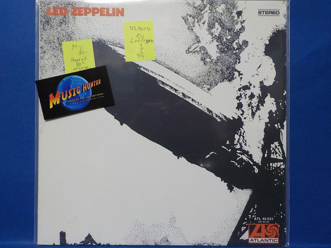 LED ZEPPELIN - S/T - REISSUE EU START OF 80'S  M-/M- LP