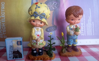 Figuurit vintage,  kova muovi, Made in Hong Kong