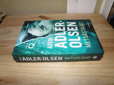 Jussi Adler-Olsen Metsästäjät (nidottu)