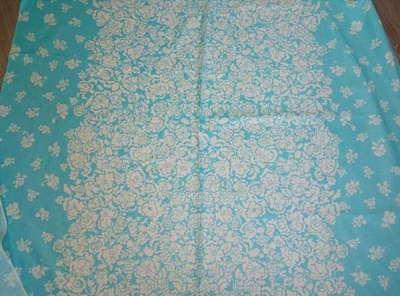 Turkoosi valkoinen retro kangas 575*140cm