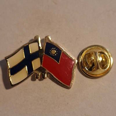 SUOMI/TAIWAN LIPPU PINSSI
