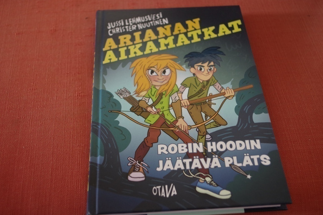Lehmusvesi & Nuutinen: Arianan aikamatkat (2021)