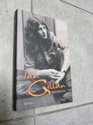 Ian Gillan: Omaelämäkerta ; kovakantinen hieno