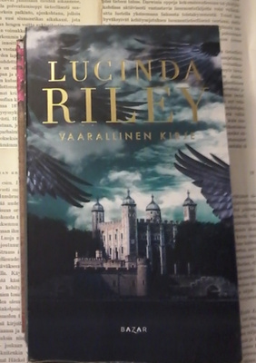 Lucinda Riley - Vaarallinen kirje (pokkari)