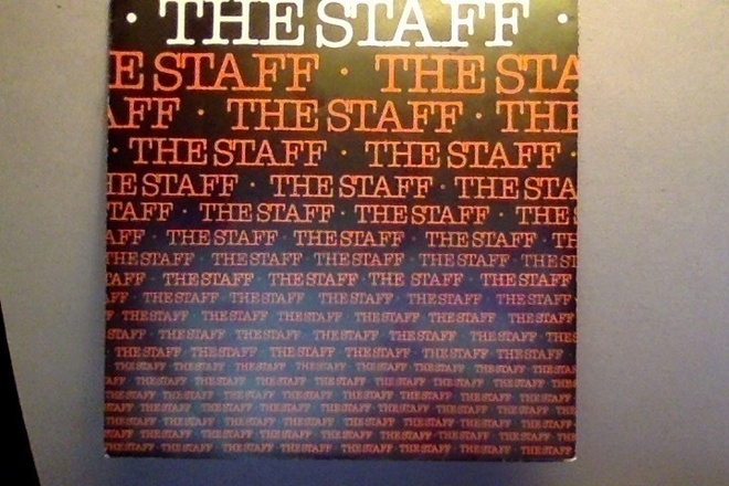 THE STAFF    ::    SECRETS      ::      VINYYLI   7"