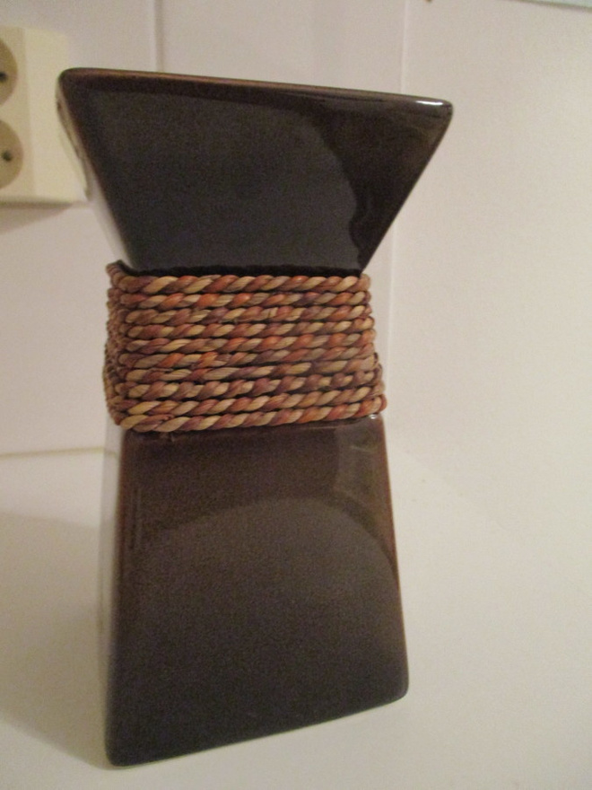 PARTYLITE SAHARA PILARI KYNTTILÄNJALKA k.  17,5cm
