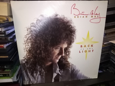 LP BRIAN MAY : BACK TO THE LIGHT ( SIS POSTIKULU)