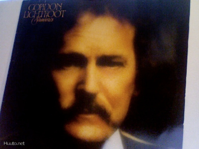 GORDON LIGHTFOOT :: SHADOWS :: VINYYLI LP 1982